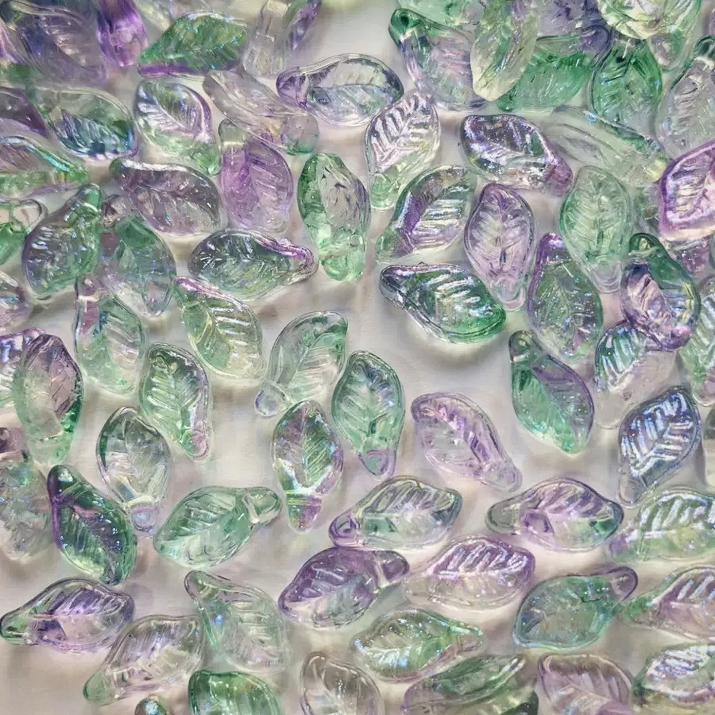 0 0今日新作  2色ガラス葉っぱ-クリア（1203）