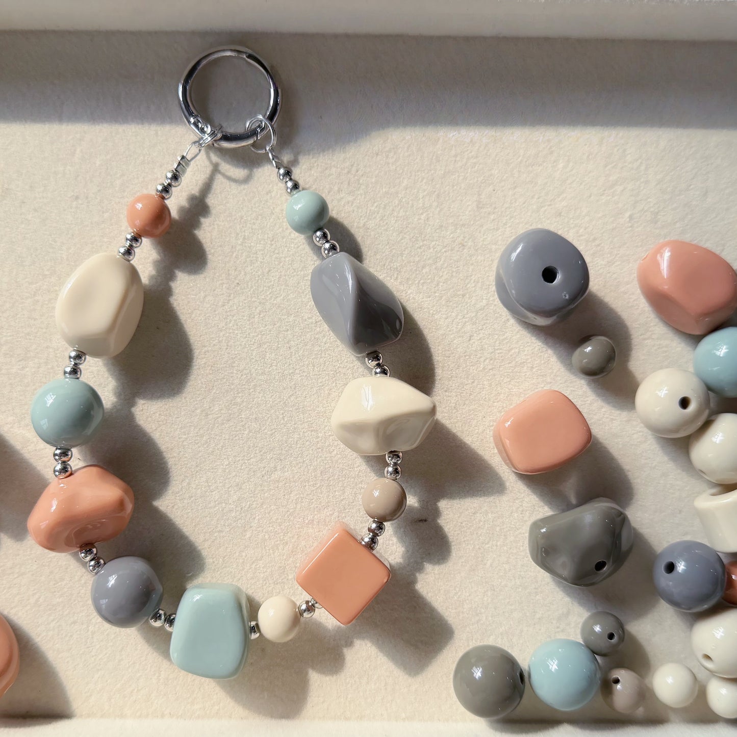 0 0今日新作 モランディートン アクリル混ぜ(1208)